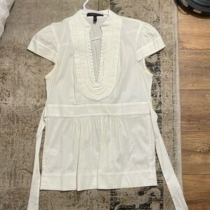 BCBG capped sleeve blouse